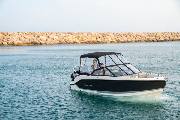 Motorboot Quicksilver 555 Bowrider + Plus+